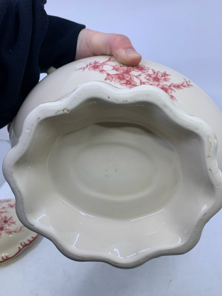 IVORY & RED FLORAL CERAMIC W/ SPOON.