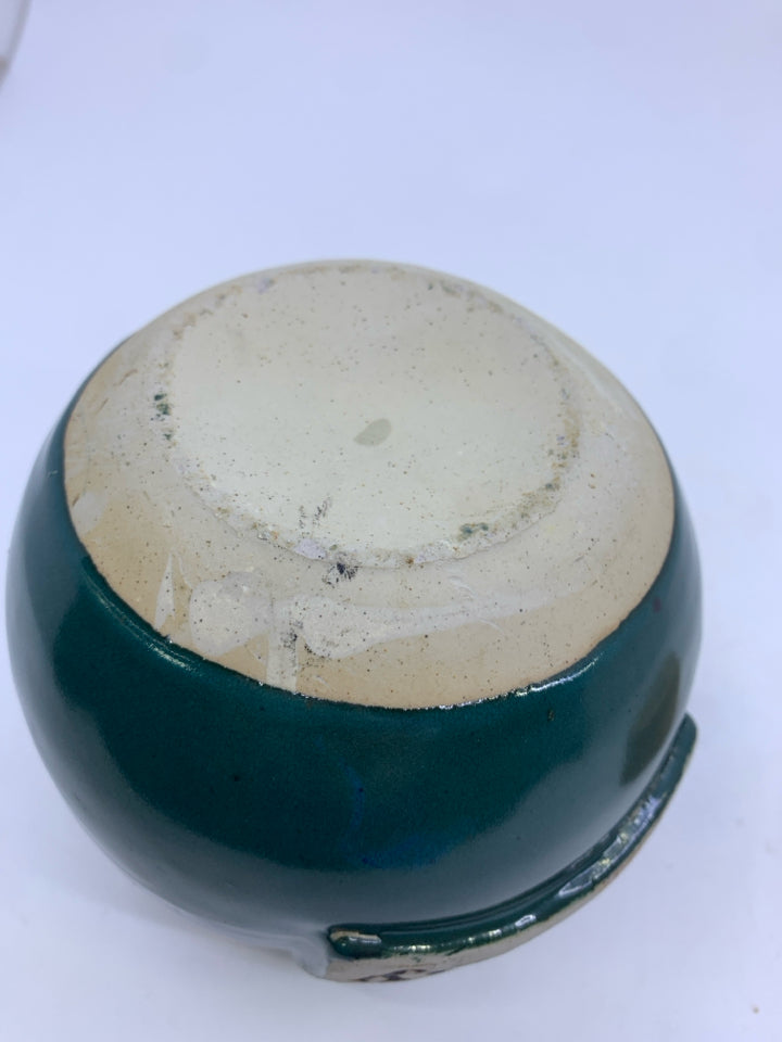 CASINO MONEY JAR W CORK TOP.
