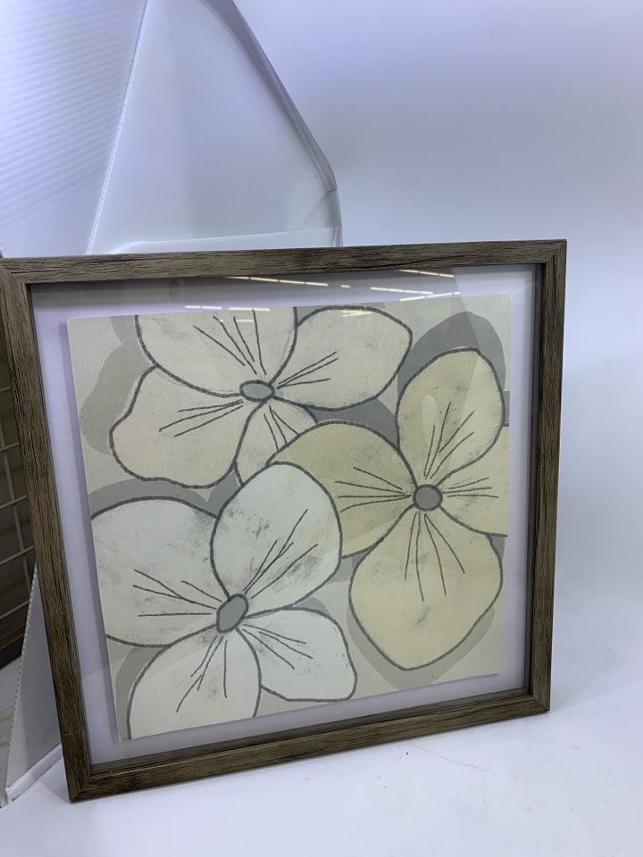 BEIGE & CREAM FLOWERS IN WOOD SQUARE HANGING & STANDING FRAME.