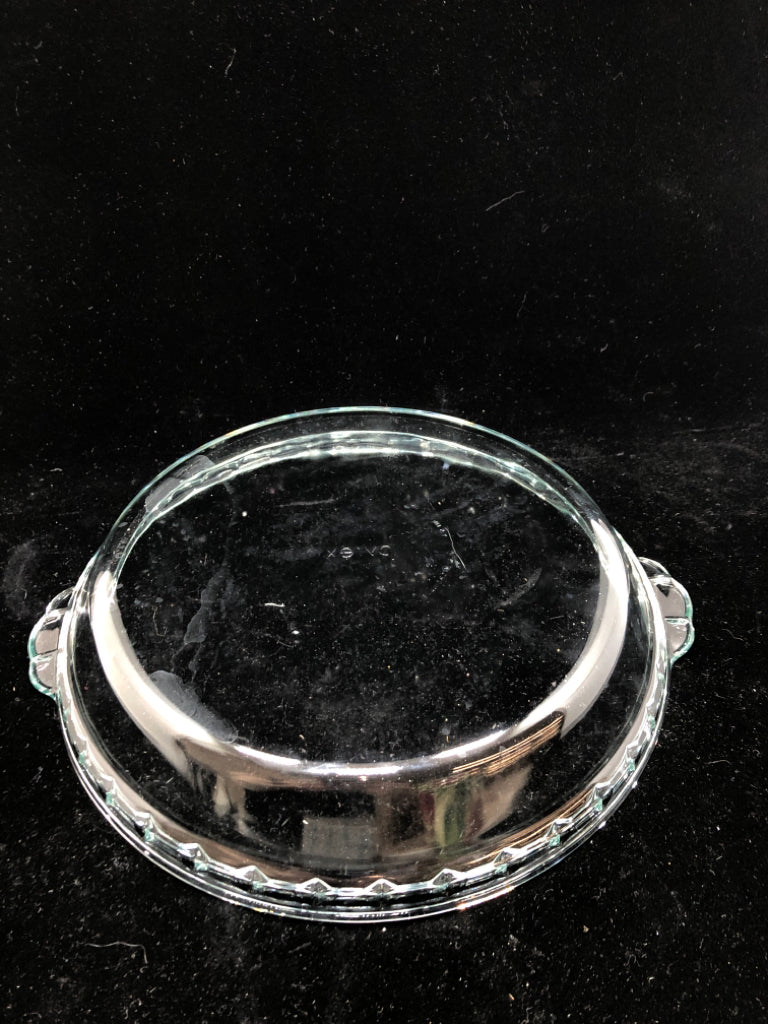 GREEN GLASS PYREX PIE DISH.