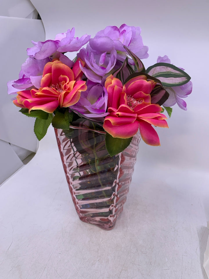 RIBBED PINK GLASS VASE W/ MARBLE FILLER PURPLE/PINK FLOWERS.