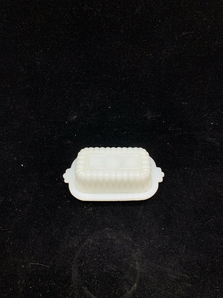 VTG WHITE MILK GLASS HALF STICK BUTTER DISH W LID.