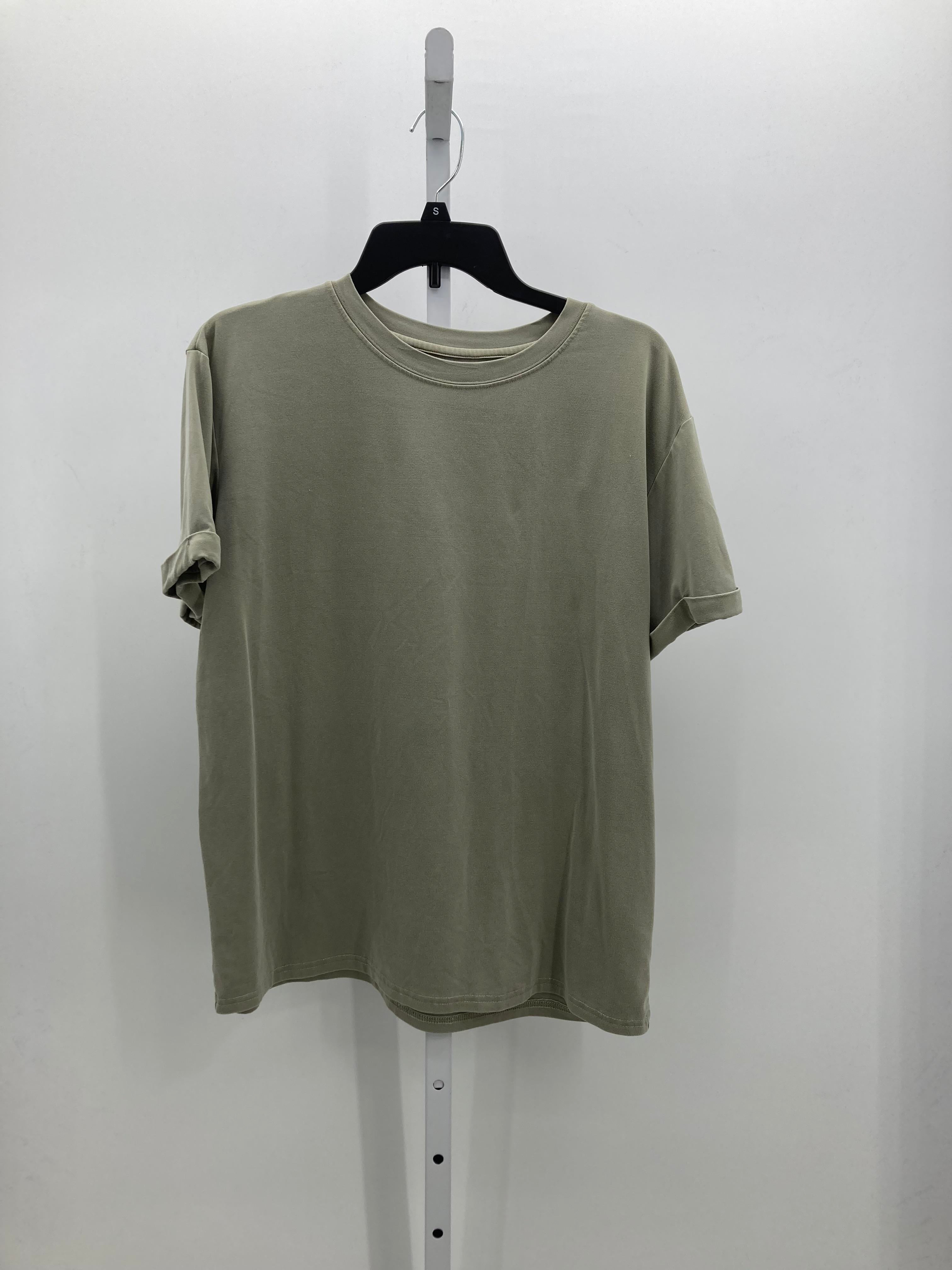 Size Large Juniors Short Sleeve Shirt