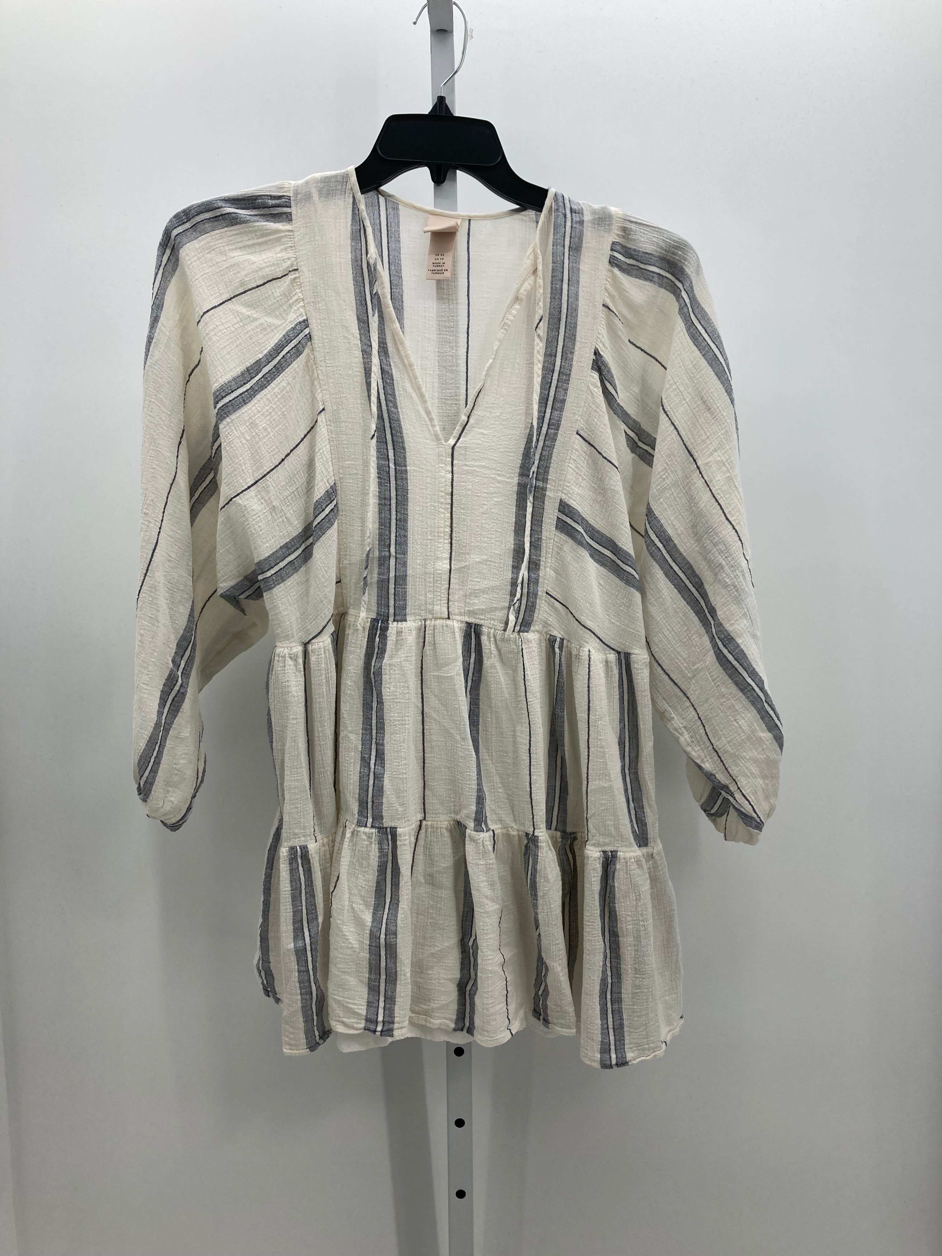 H&M Size X Small Misses Long Sleeve Dress