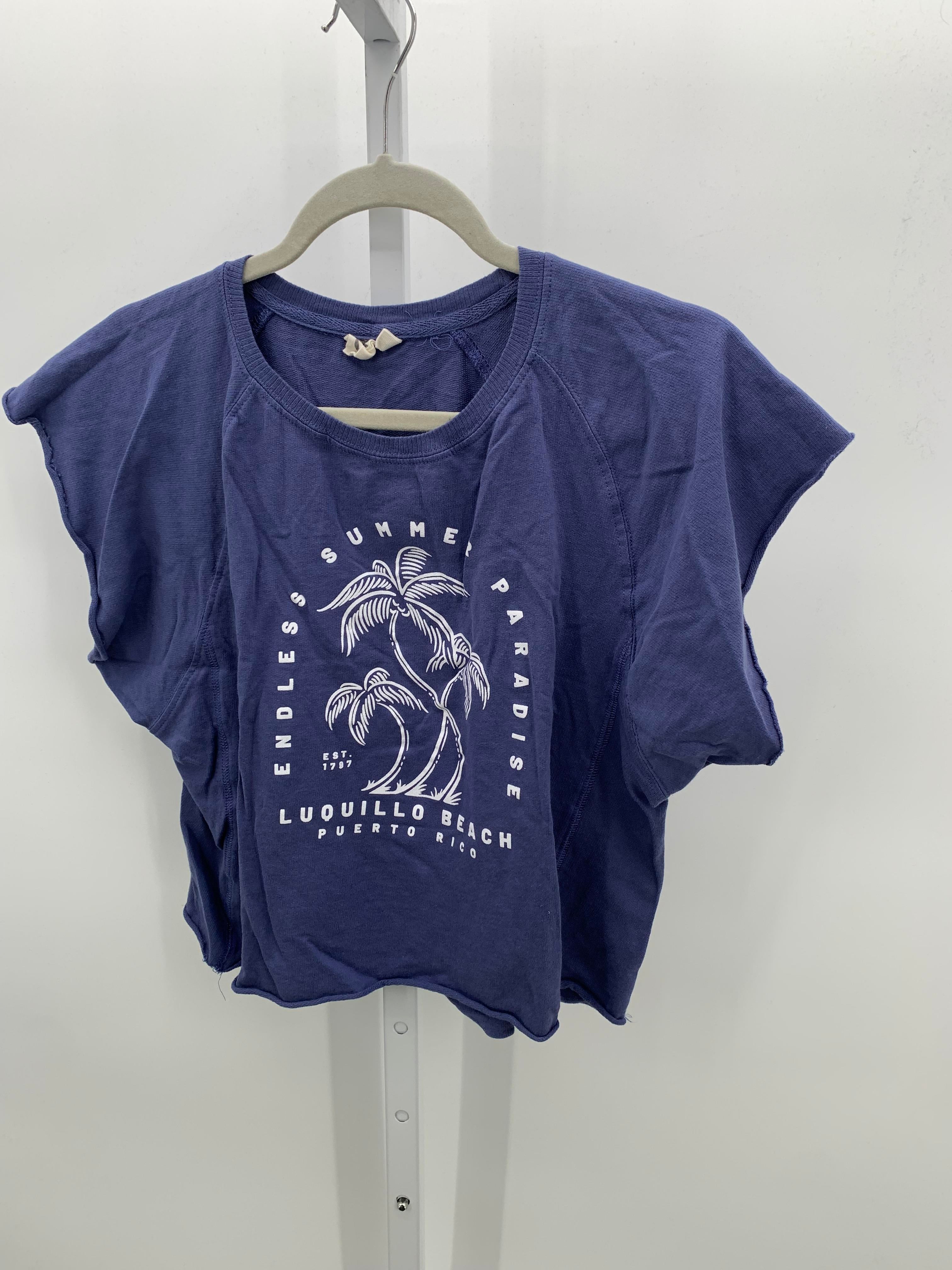Size Large Juniors Short Sleeve Shirt