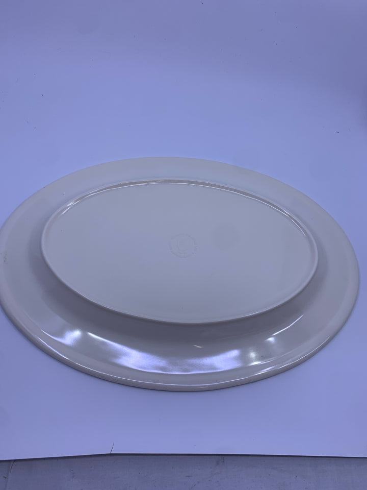 VTG 4 PC AZTEC PATTERN MELAMINE SERVING SET- 3 BOWLS W LIDS AND PLATTER.