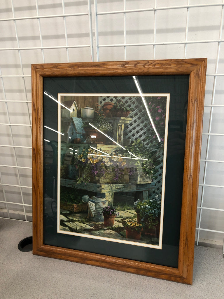 LG GARDEN PRINT IN OAK WOOD FRAME.