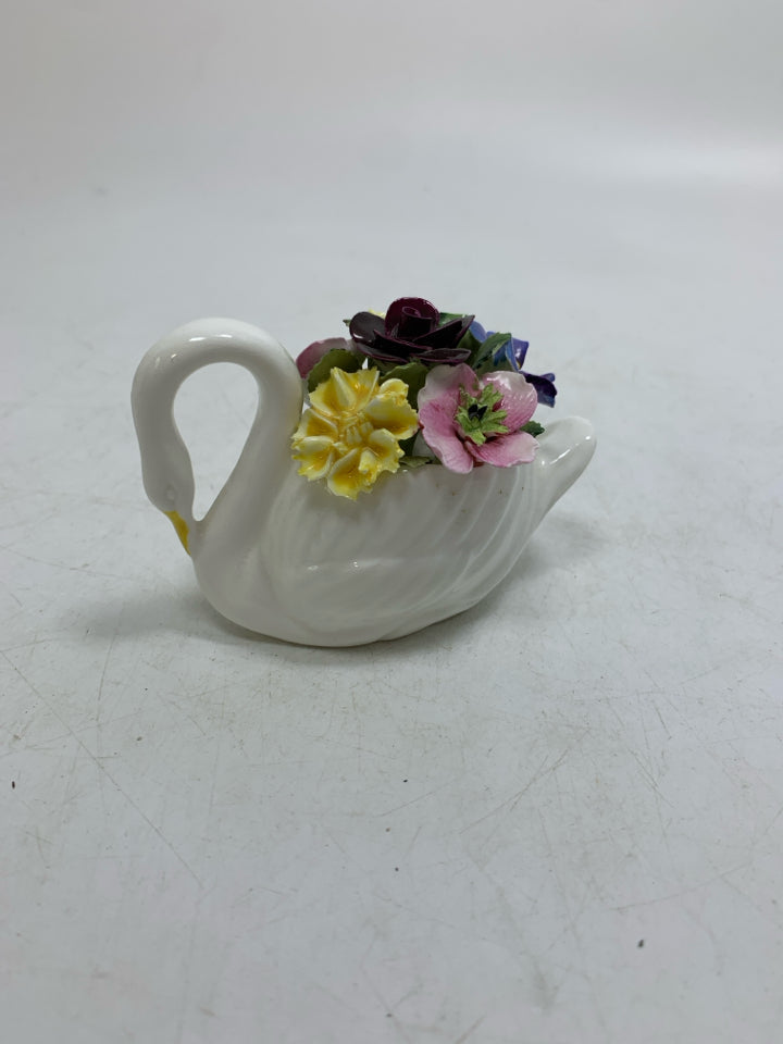VTG MINI BONE CHINA SWAN W/ FLORAL BOUQUET HEALACRAFT.