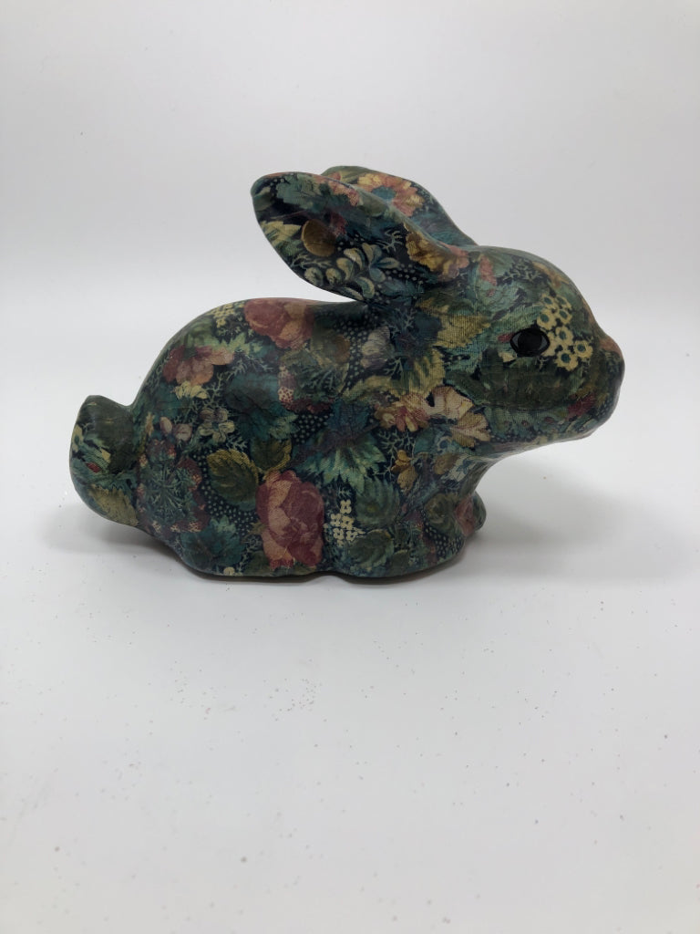 VTG DECOUPAGE BUNNY.