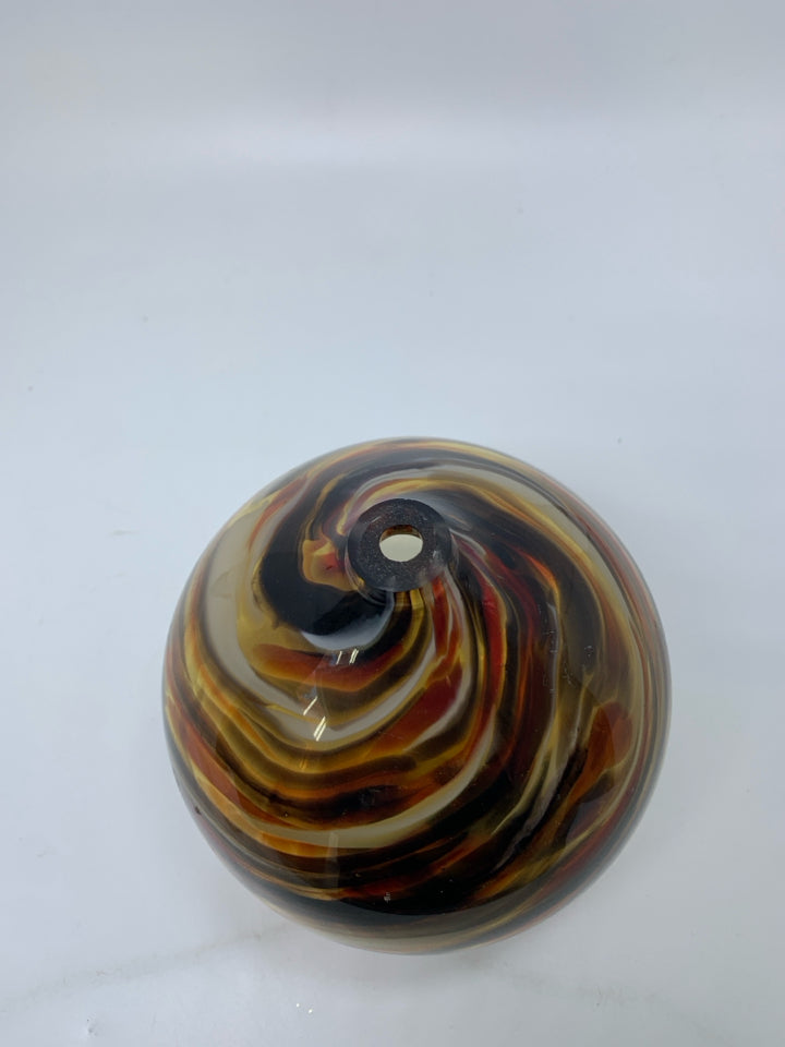 BLOWN GLASS BROWN/WHITE LINES VASE W/ VERY SMALL SINGLE STEM OPENING.