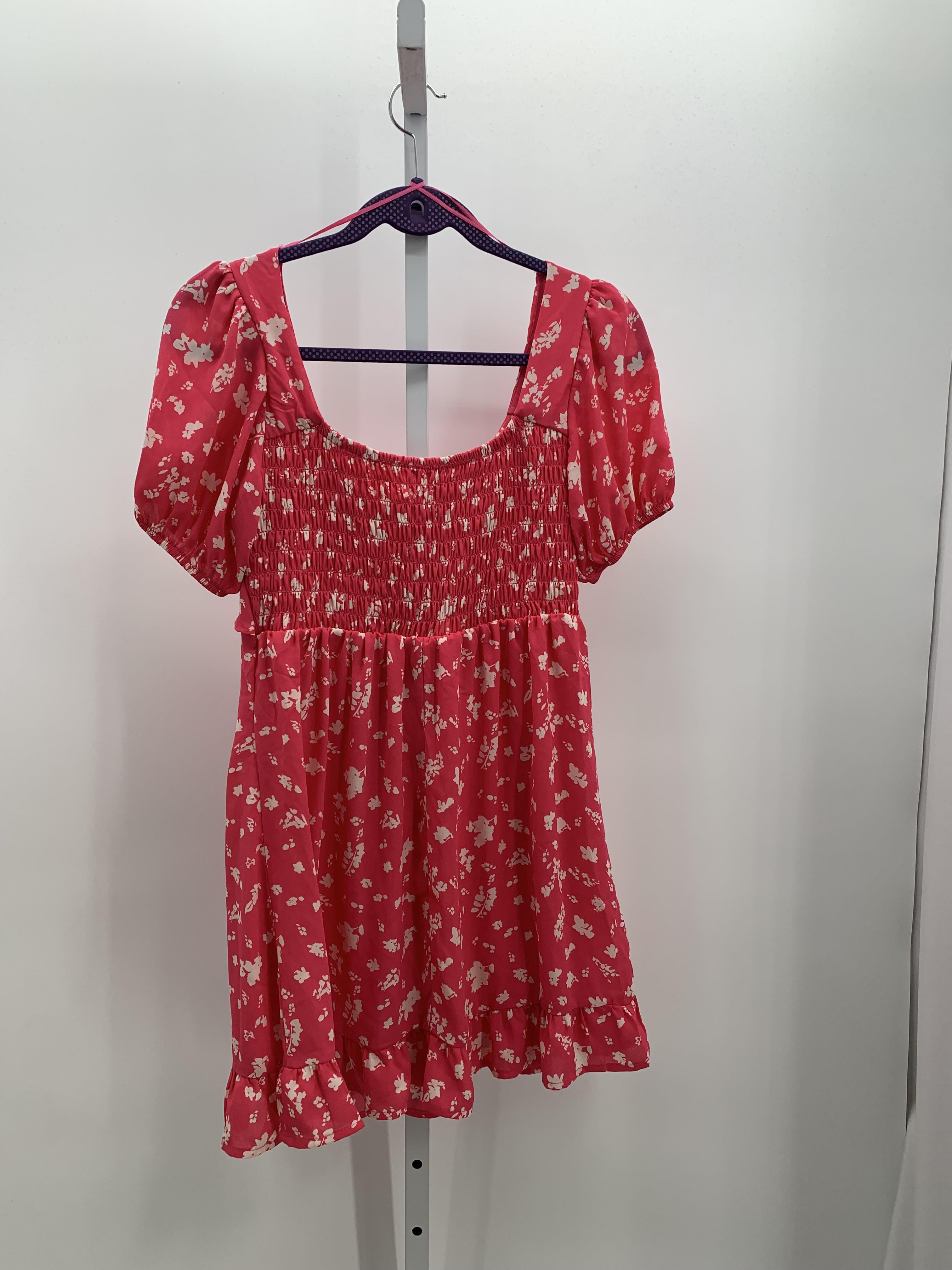 Size Small Juniors Short Sleeve Dress
