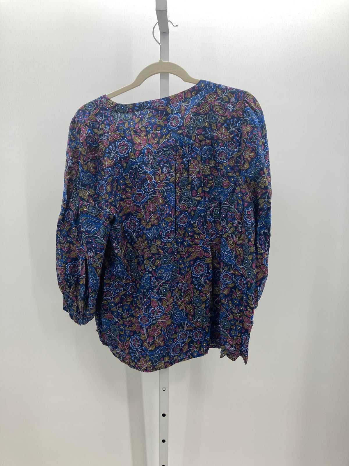 St. Johns Bay Size Large Misses 3/4 Sleeve Shirt