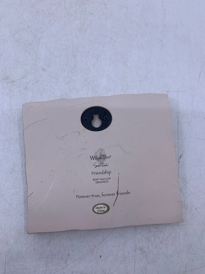 SQUARE 2 GIRLS W/ DARK HAIR "FRIENDSHIP" 4 "X 4.