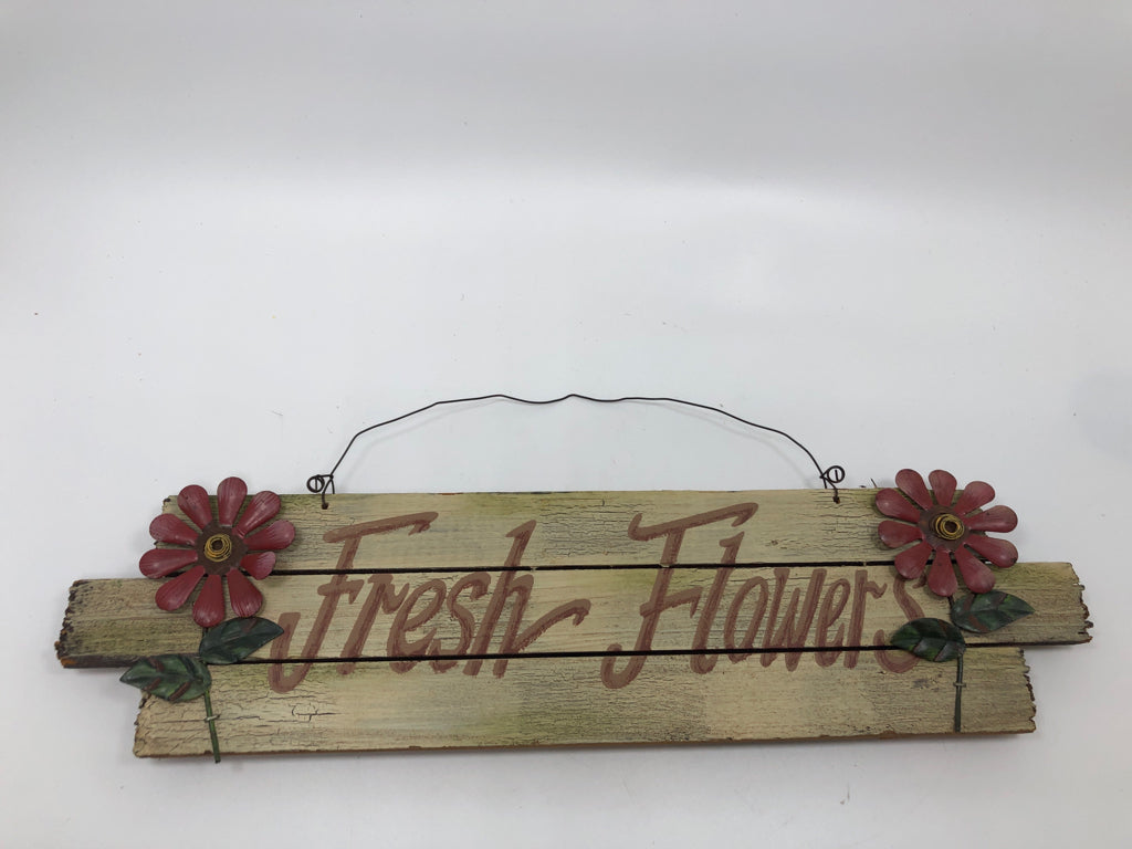 WOODEN "FRESH FLOWER" W/ PINK FLOWERS WALL DECOR.