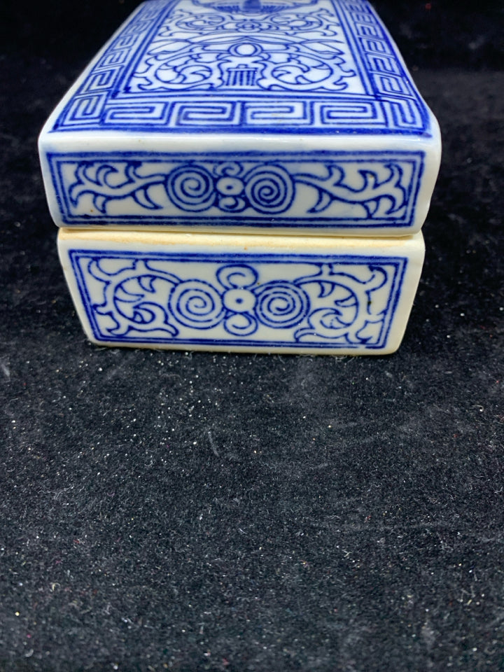 GRAY/BLUE CERAMIC BOX W/ LID.