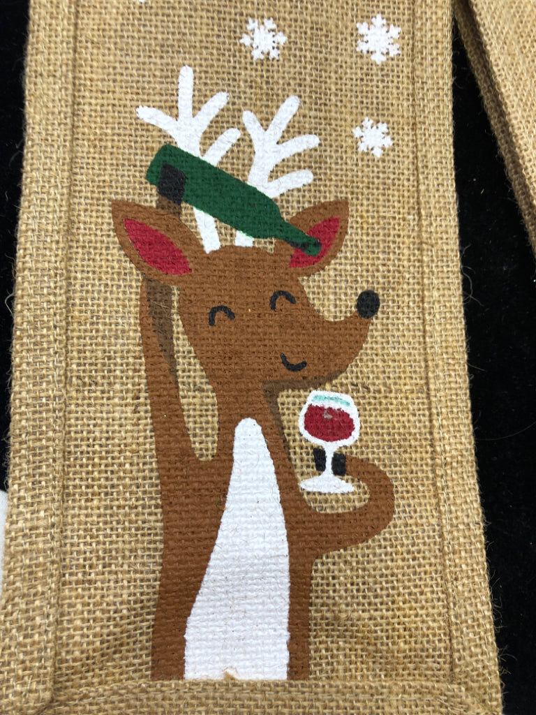 2-NIP MERRY CHRISTMAS REINDEER WINE BAG.