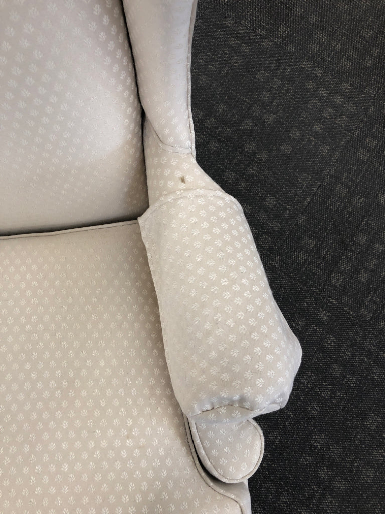 VTG CREAM WING-BACK CHAIR.