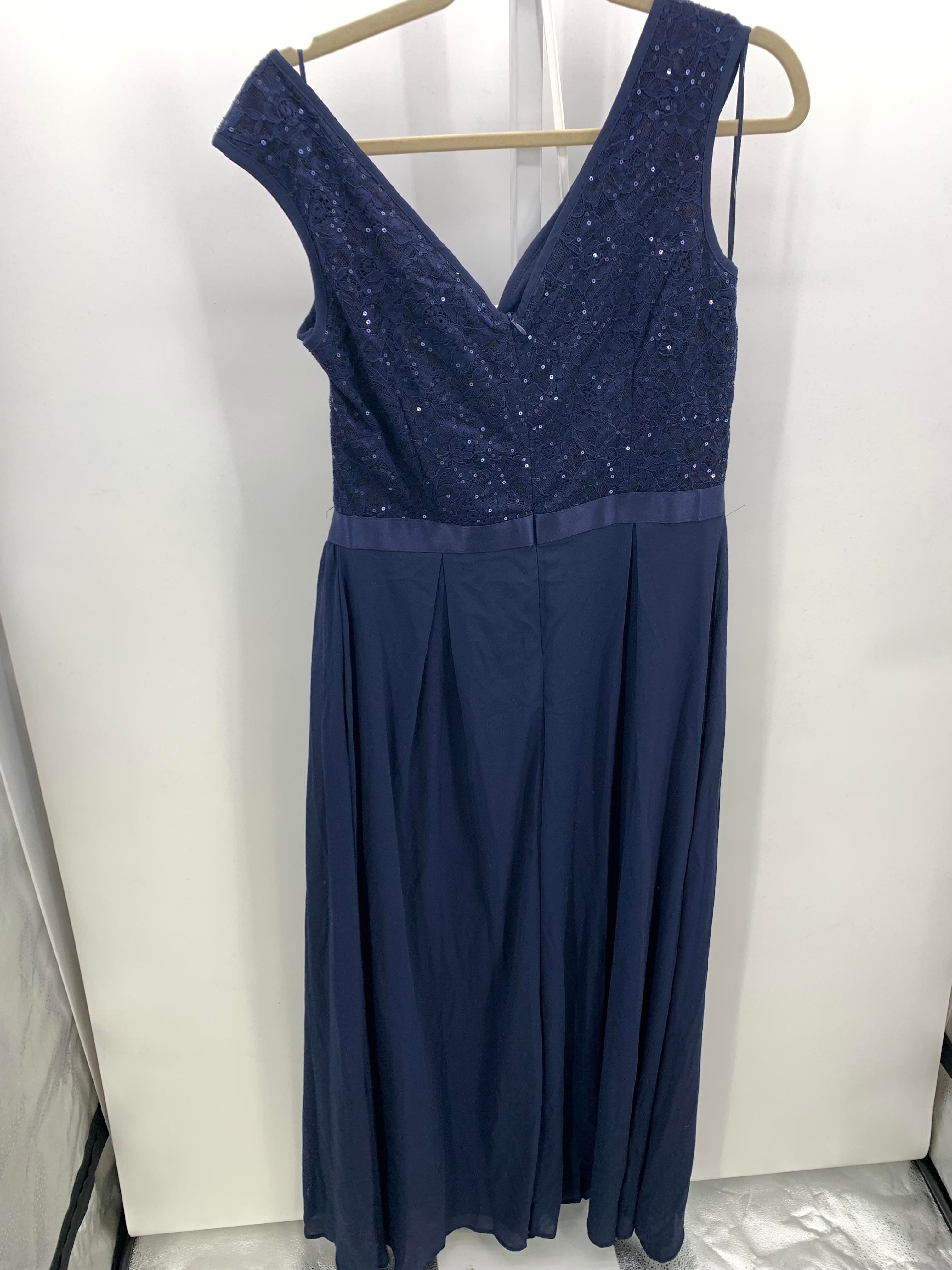 Size Extra Large Misses Sleeveless Dress