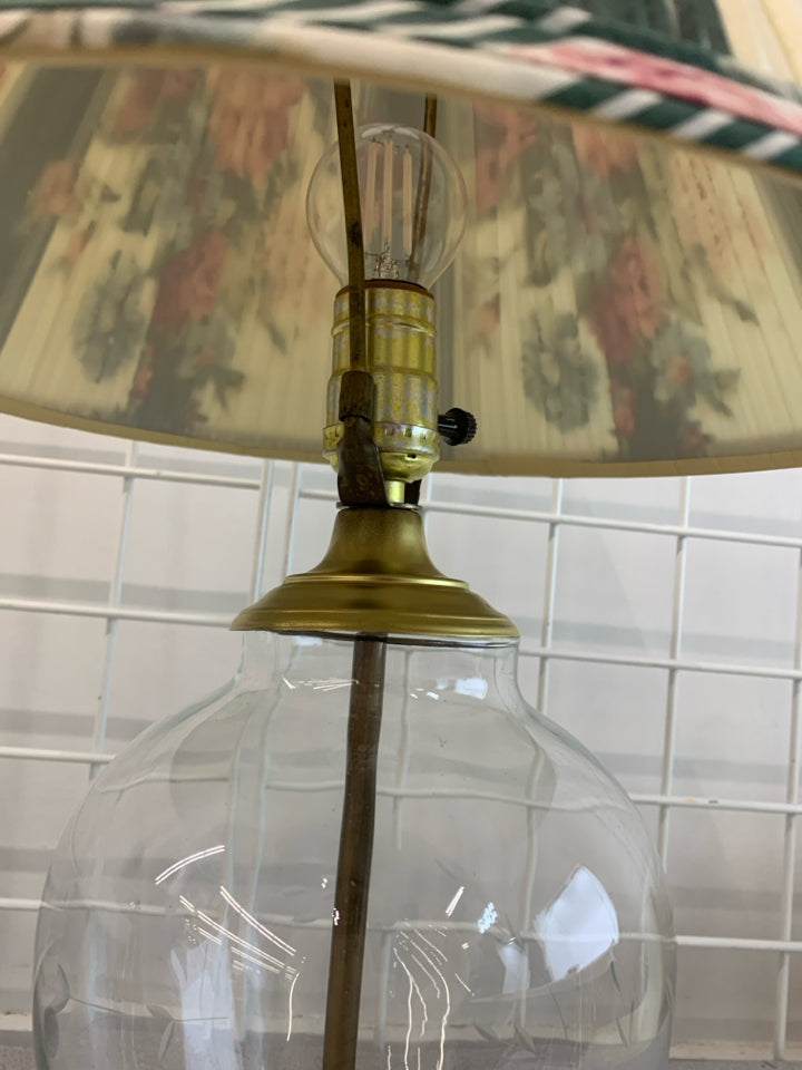GLASS ETCHED EMPTY BASE W/ RIBBED FLORAL SHADE.