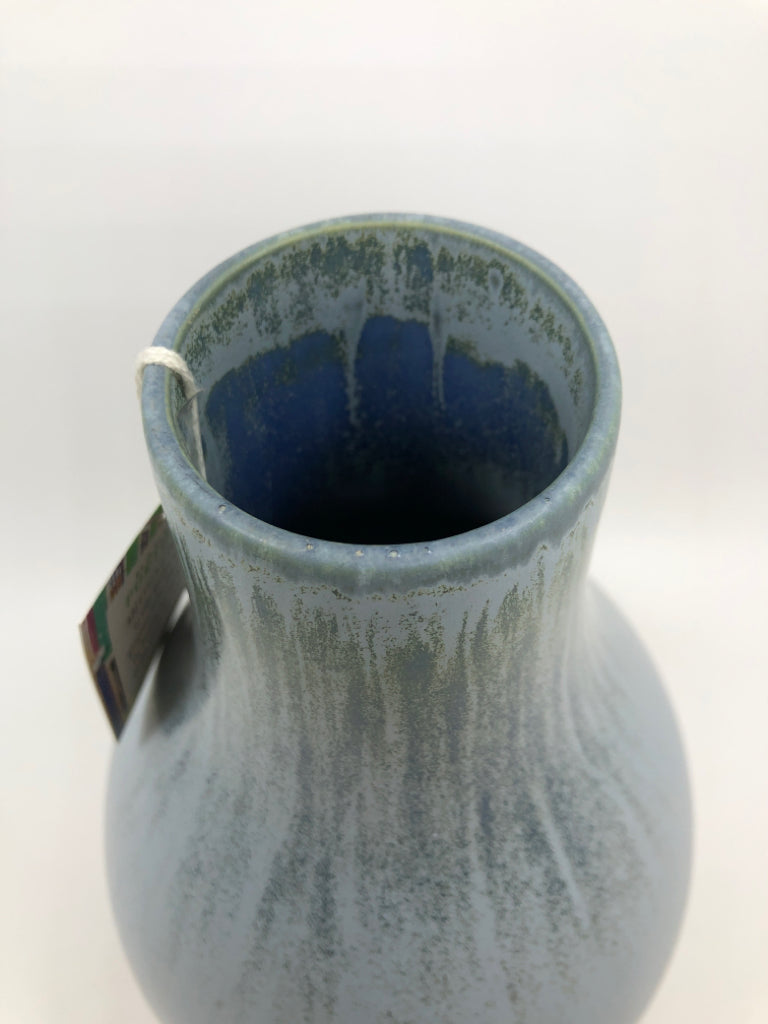 NWT BLUE DRIP VASE.