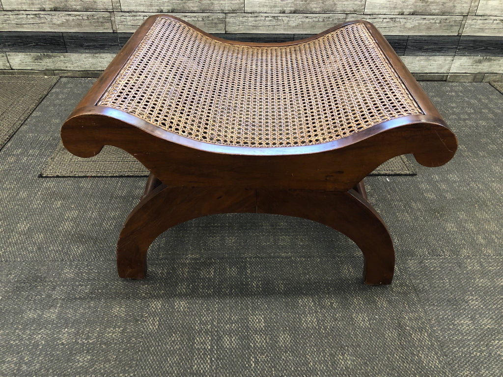 COLONIAL-STYLE HAND CANE OTTOMAN.