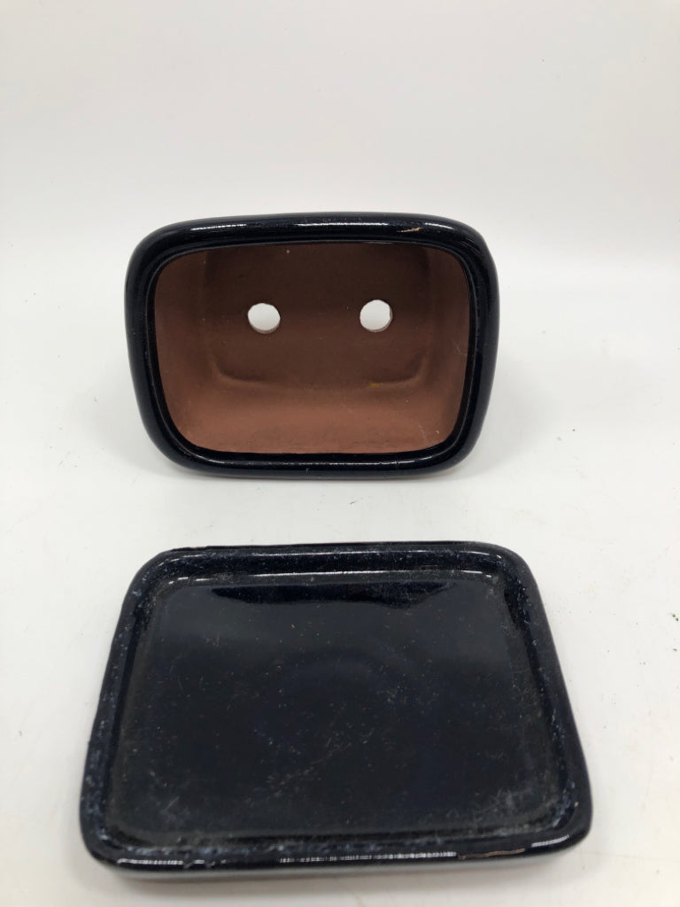 BLACK GLAZE TERRA COTTA PLANTER W/DRIP TRAY.