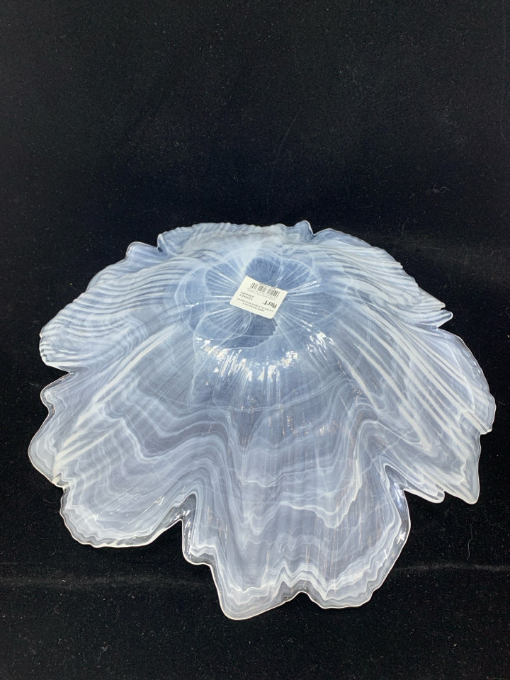 WHITE SWIRL GLASS BOWL W/RUFFLED EDGE.