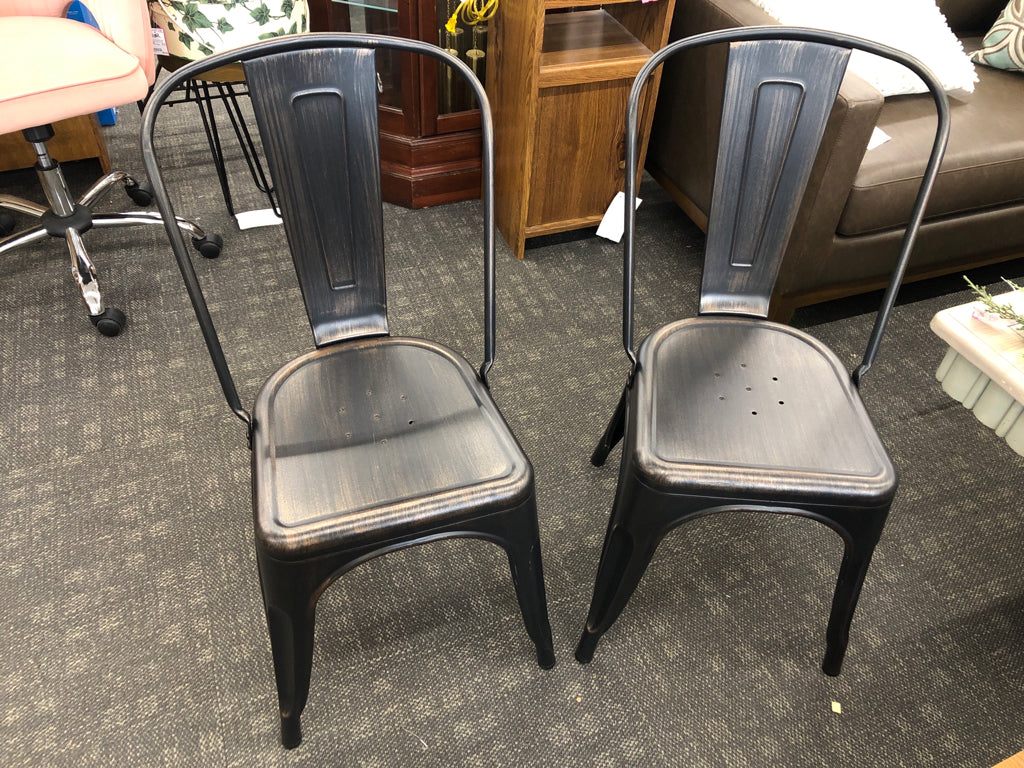 2-BLACK AND COPPER METAL CHAIRS.