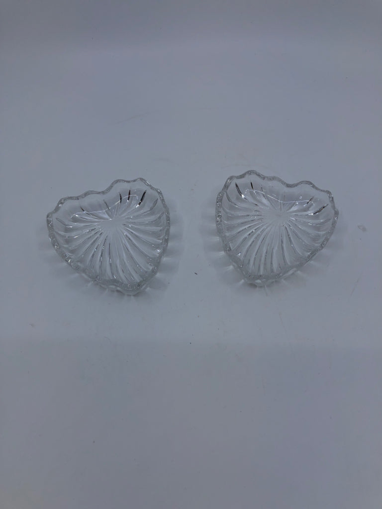 SMALL HEART GLASS TRINKET DISH W LID.