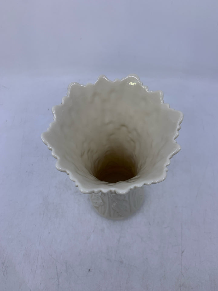 TEXTURED WOODLANDS LENOX VASE.