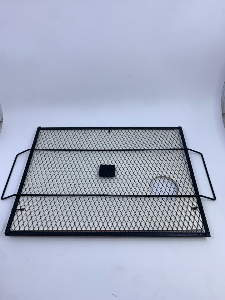 NIP NON STICK GRILL TOPPER.