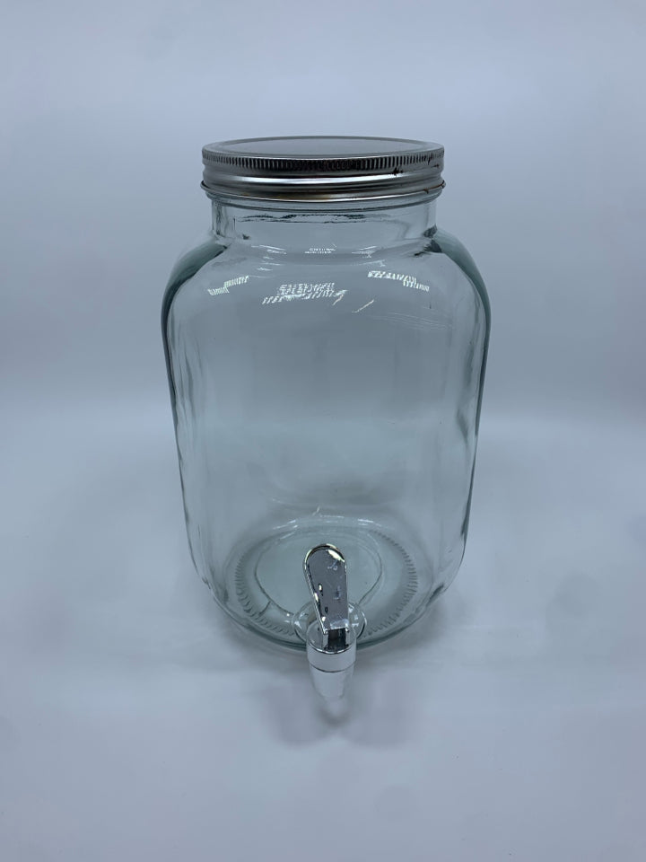 GLASS DRINK DISPENSER W/METAL LID.