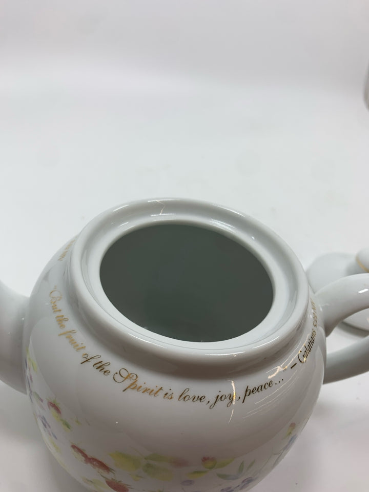FLORAL PAINTED PORCELAIN TEAPOT.