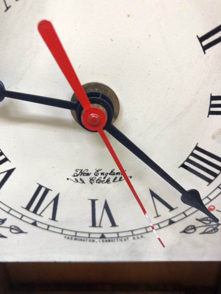 VTG HEAVY STEEPLE MANTLE CLOCK.