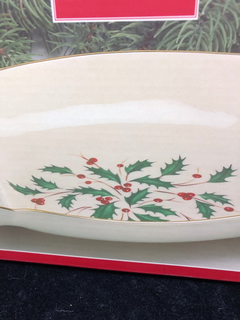 NIB HOLIDAY LENOX SECTIONED SERVER.