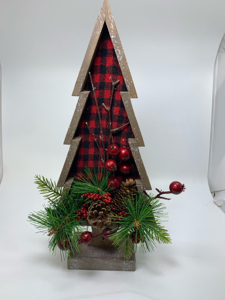 WOOD TREE OUTLINE W/ RED PLAID INTERIOR BERRIES/PINECONES.