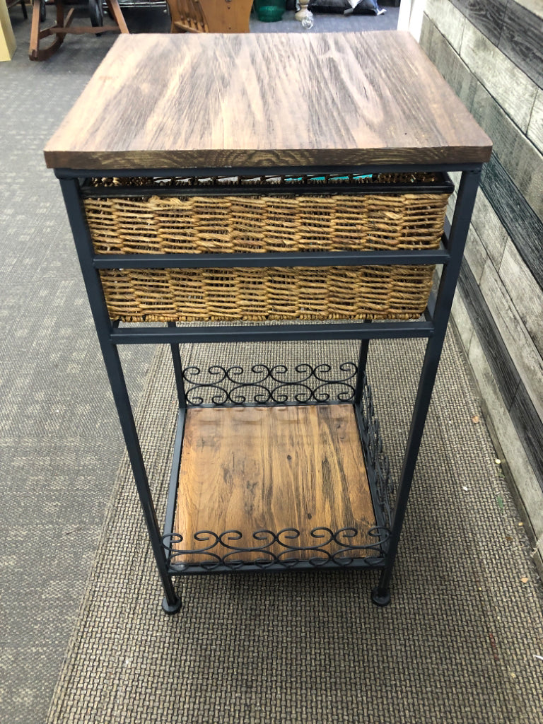 2 TIER SQUARE SIDE TABLE W/ WICKER DRAWER METAL LEGS.
