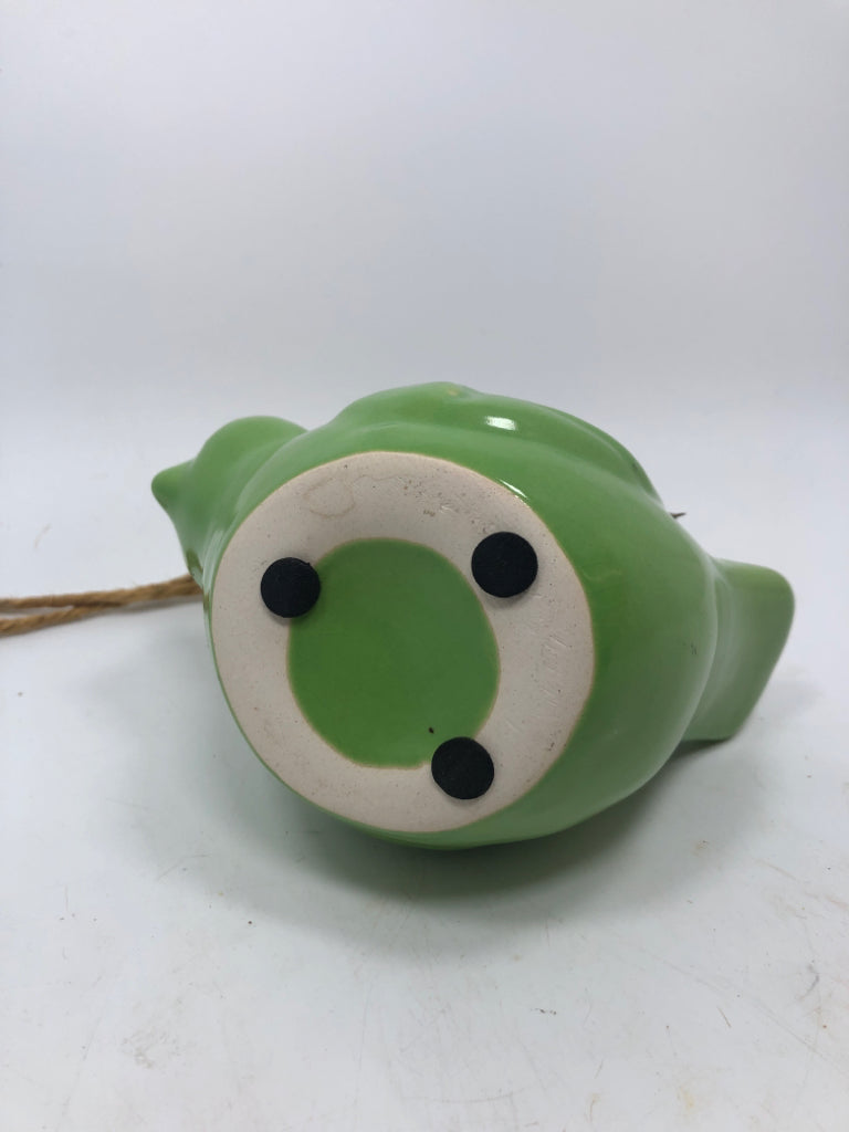 HANGING GREEN BIRD PLANTER W/FAUX SUCCULENT.