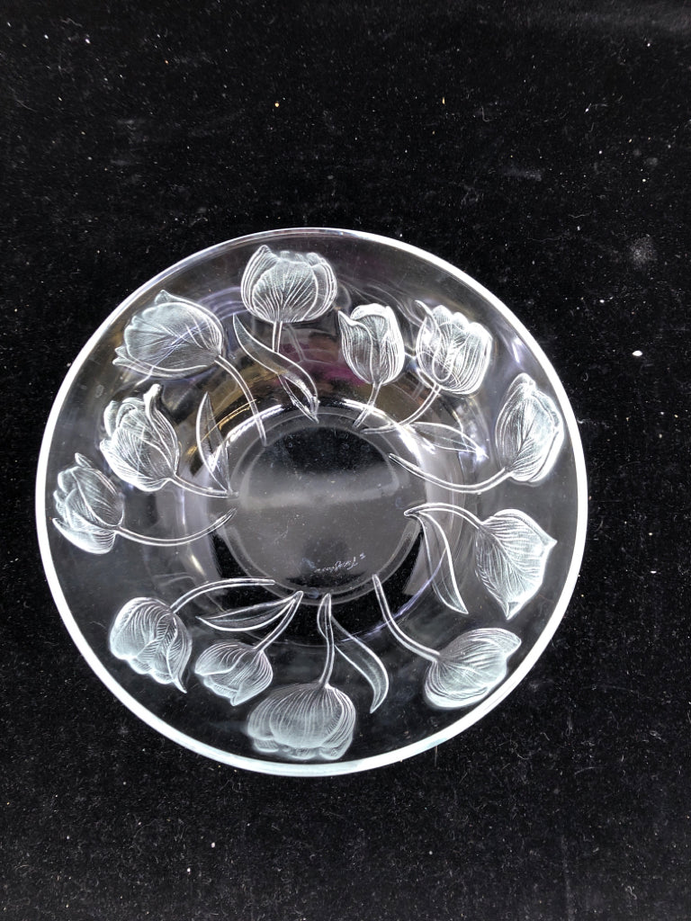 EMBOSSED FROSTED TULIP GLASS BOWL.