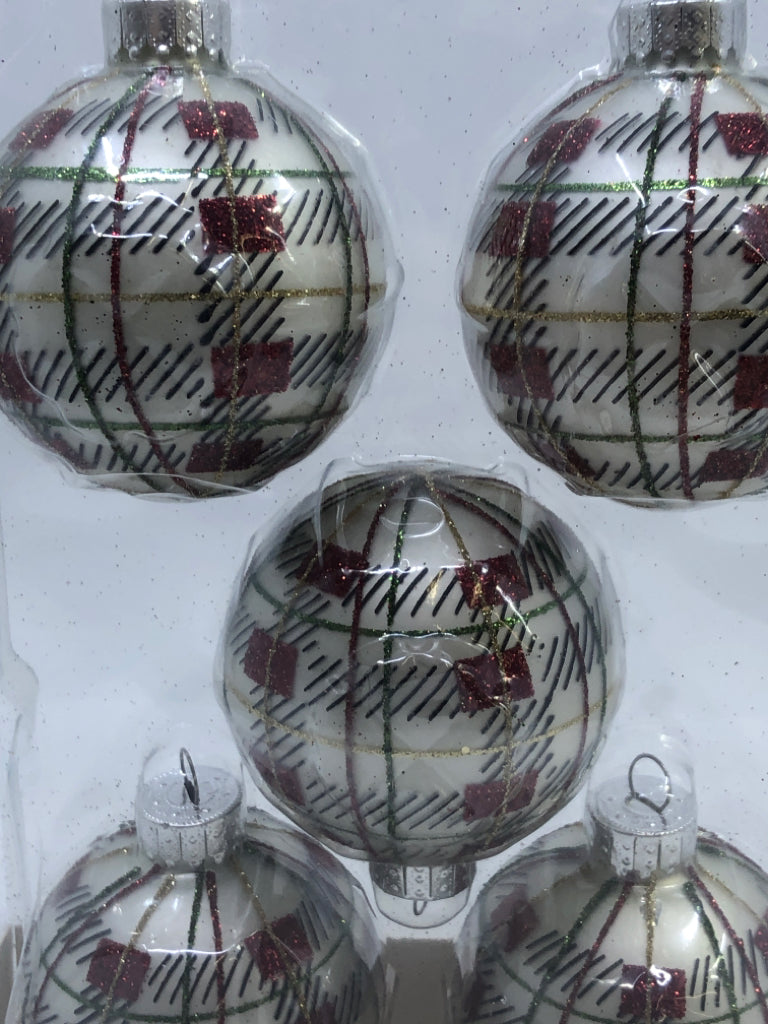 NIB 5 PLAID GLASS ORNAMENTS