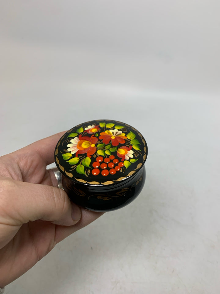 SMALL PAINTED FLOWERS TRINKET BOX MADE IN UKRAINE.