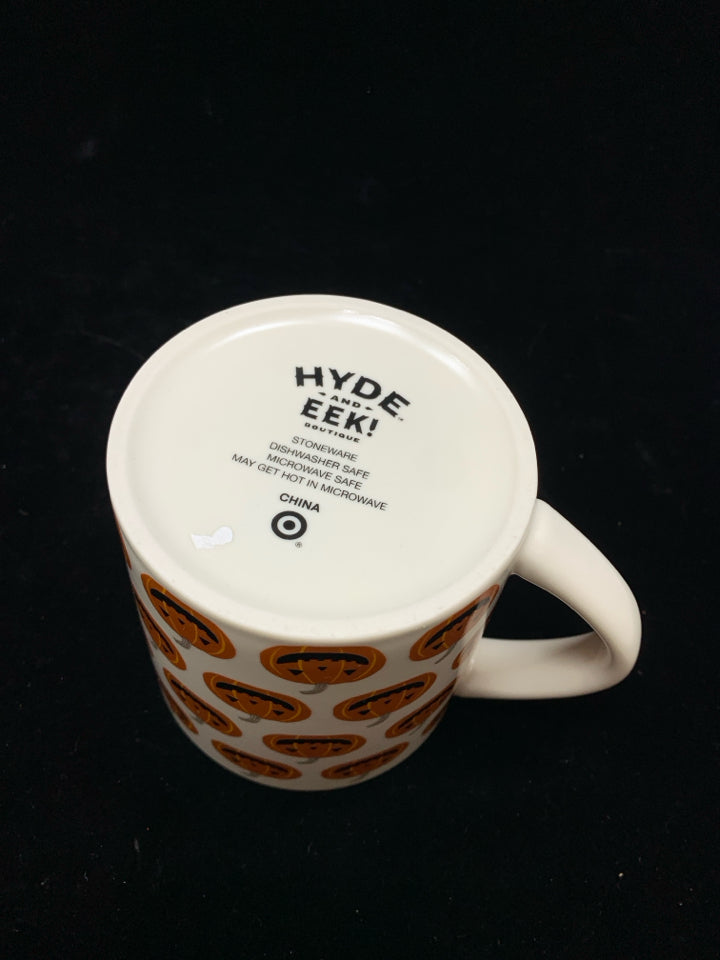 JACK-O-LANTERN HAPPY HALLOWEEN MUG.
