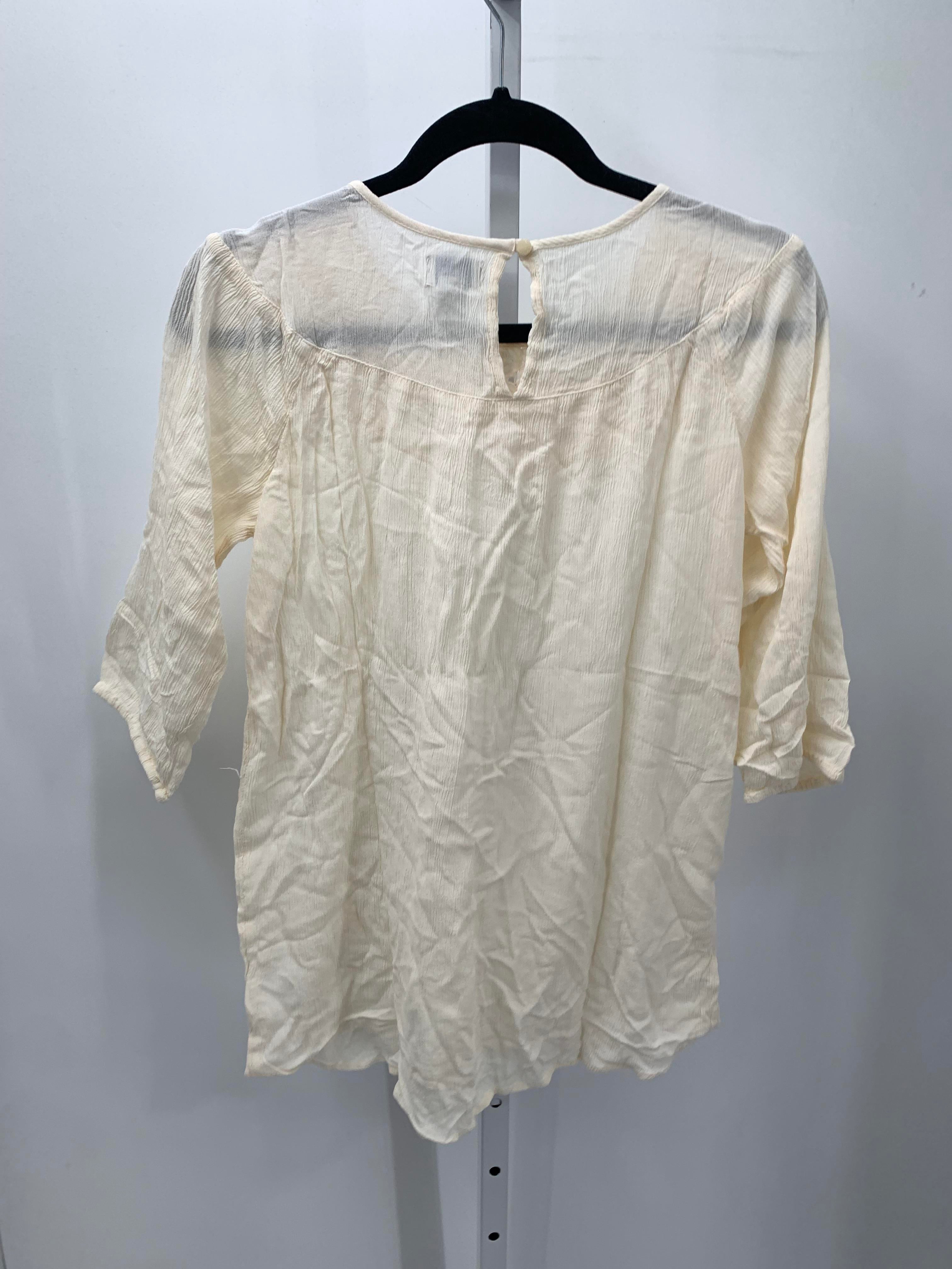 Old Navy Size 16 Plus Girls 3/4 Sleeve Shirt