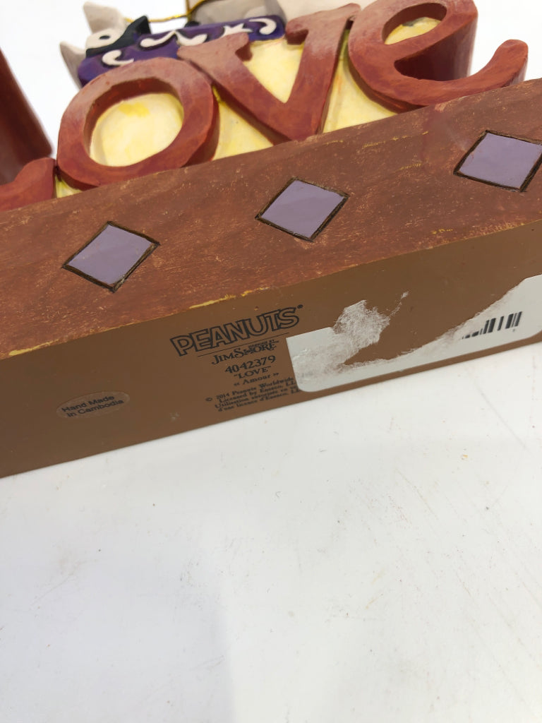 JIM SHORE SNOOPY LOVE FIGURINE.