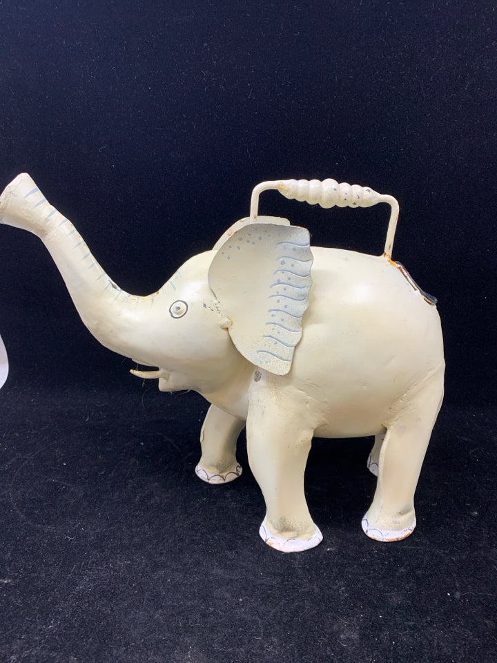 VTG CREAM METAL ELEPHANT WATERING CAN.
