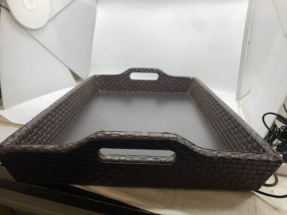 FAUX LEATHER TRAY W/HANDLES.