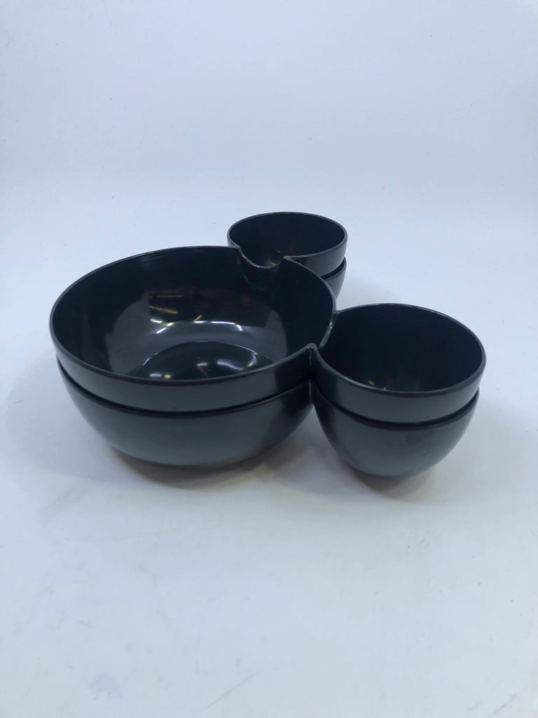 2 BLACK MICKEY MELAMINE SERVERS.