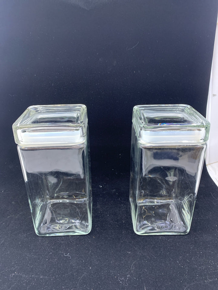 2 SQUARE GLASS CANISTER.
