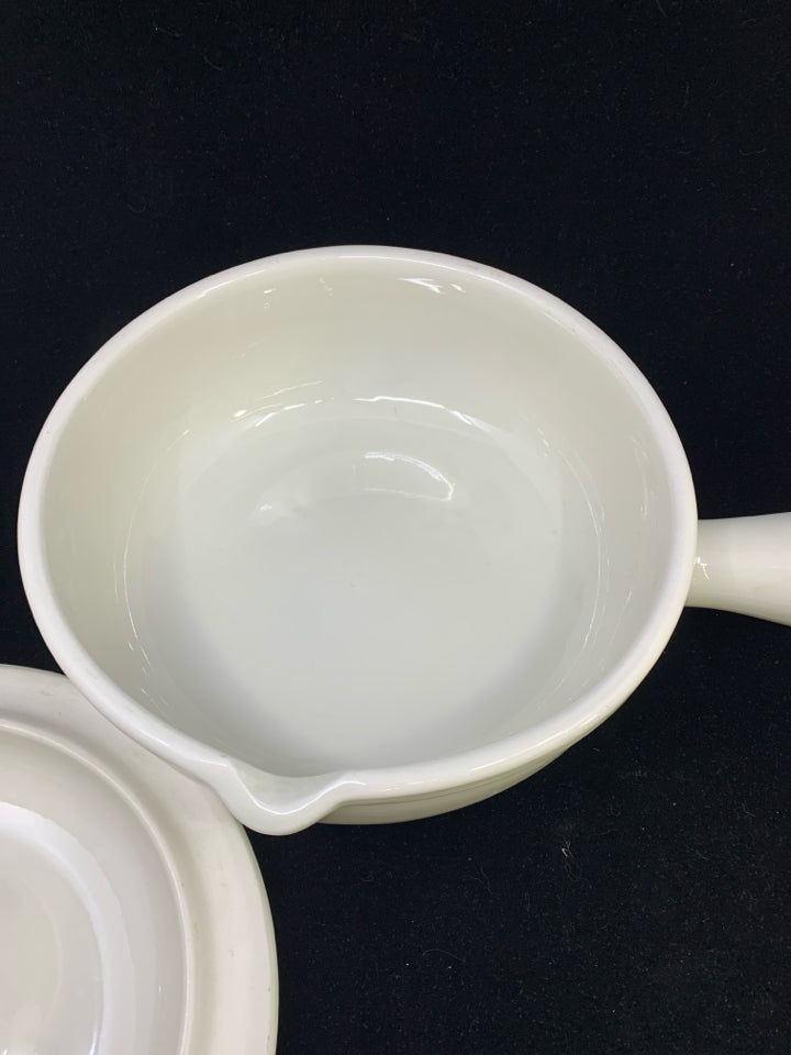 VTG HALL FRENCH ONION SOUP CASSEROLE W/LID.