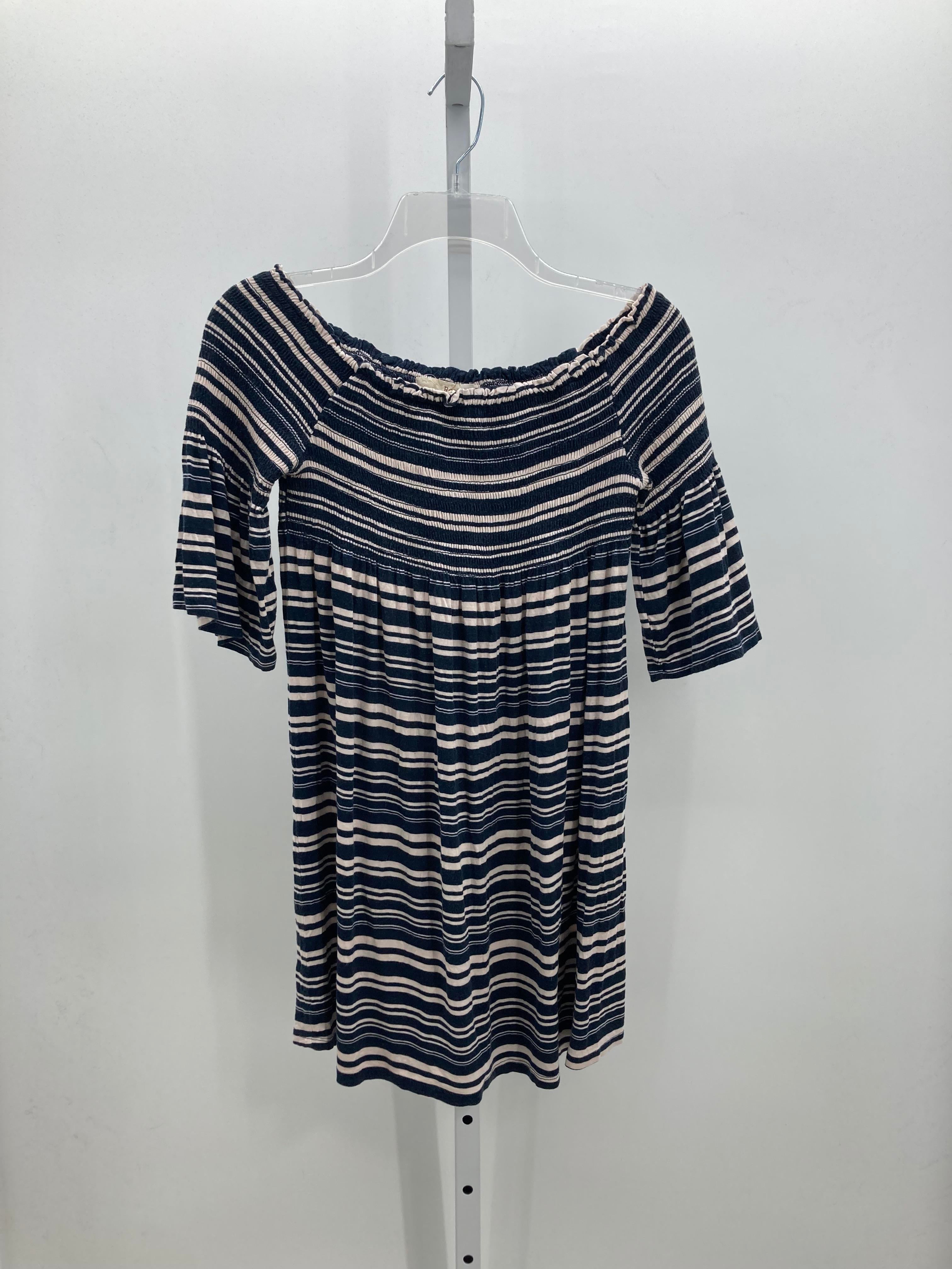 Rewind Size Small Juniors Short Sleeve Dress
